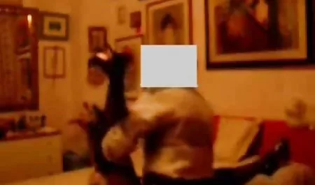 Pemijat jarum jam Shalina Devine sek porn indo memberi kliennya akhir yang bahagia