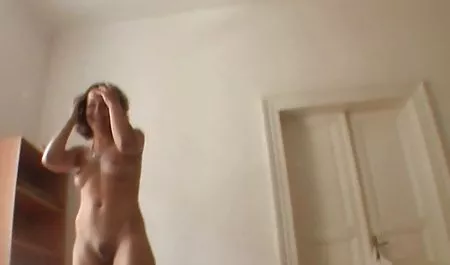 Wanita kulit hitam keriting Nia Nazzi video xxx indonesia gratis menyarankan ayah tiri untuk bercinta untuk membalas dendam