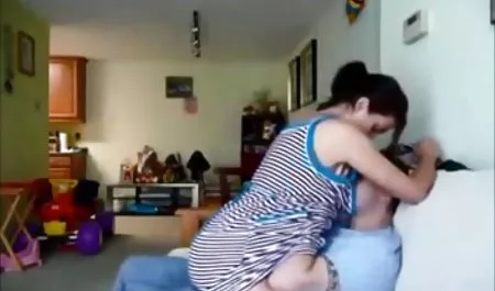 Fucks seorang wanita antara xxx indo 3gp payudara