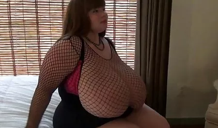 Pelacur berujung cantik Alexis Adams xxx bokep indo terbaru membiarkan dirinya bercinta dengan teman pacarnya