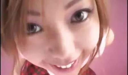 Sebuah rahasia berlumpur mengikuti dari vagina gadis itu ketika dia mendapatkan vaginanya xxx indo cantik kacau