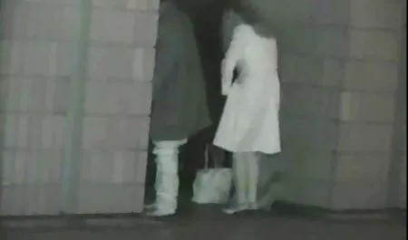 Pengemudi limo merobek selingkuh indo xxx Veronica di kompartemen penumpang