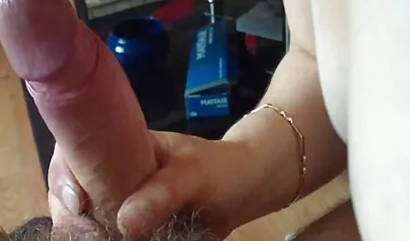 Menidurkan dan bercinta ibu video sex indonesia tante dengan potongan rambut pendek