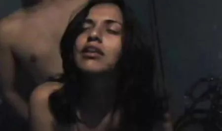 Seorang indo paksa porn wanita hamil tidak menolak berhubungan seks dengan pria yang telah menyelesaikannya