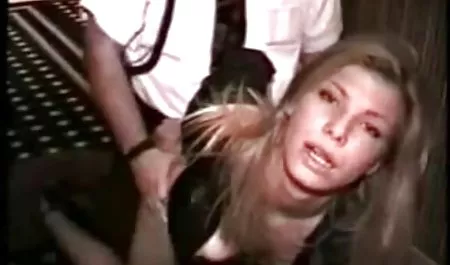 Penulis Loviniya Lux diliputi oleh keinginan untuk bercinta video sex indonesia tante dengan pacarnya