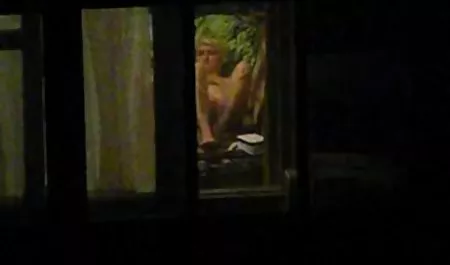 Pria itu membayar seorang pria kulit hitam untuk xxx smp indo persetan istrinya